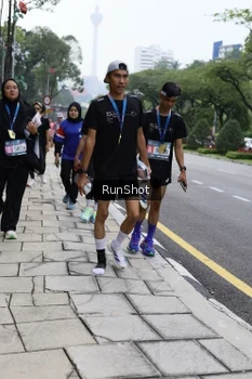 Runner Photo 4305821