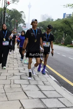Runner Photo 4305824