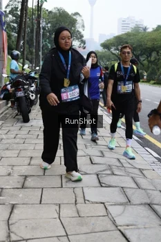 Runner Photo 4305826