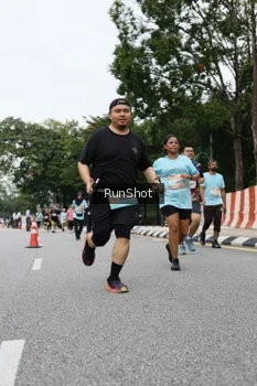 Runner Photo 4305828
