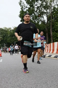 Runner Photo 4305838