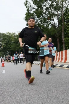 Runner Photo 4305846