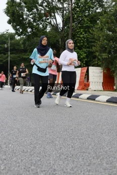 Runner Photo 4305848