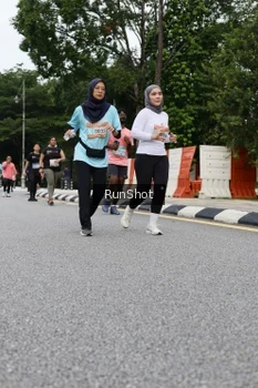 Runner Photo 4305850
