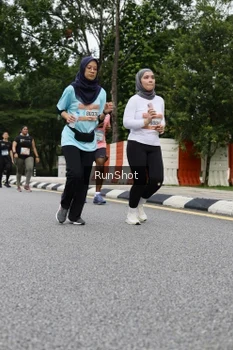 Runner Photo 4305853