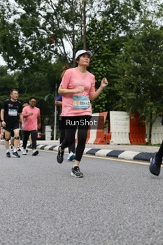 Runner Photo 4305854