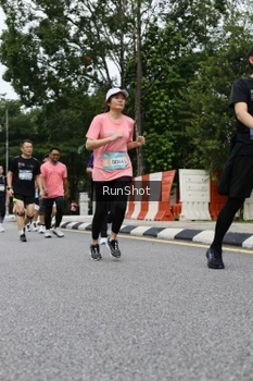 Runner Photo 4305855