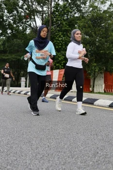 Runner Photo 4305858