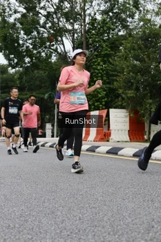 Runner Photo 4305861