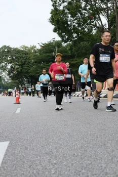 Runner Photo 4305879
