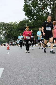 Runner Photo 4305880