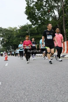Runner Photo 4305881