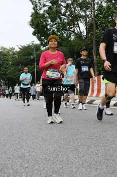 Runner Photo 4305883