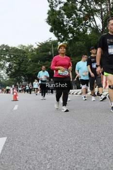 Runner Photo 4305888