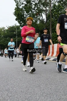 Runner Photo 4305889
