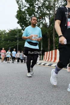 Runner Photo 4305902