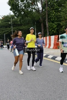 Runner Photo 4305908