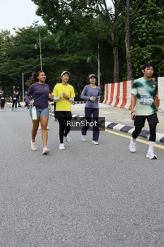 Runner Photo 4305909