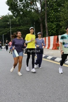 Runner Photo 4305912