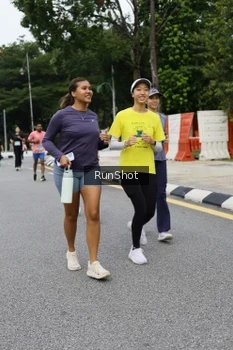 Runner Photo 4305913