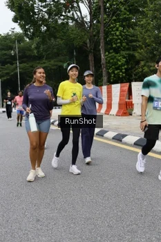 Runner Photo 4305915