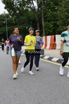 Runner Photo 4305916