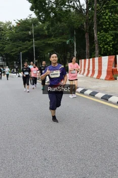 Runner Photo 4305924