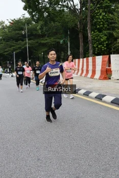 Runner Photo 4305930