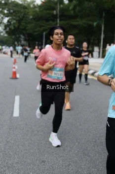 Runner Photo 4305931