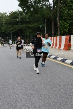 Runner Photo 4305932