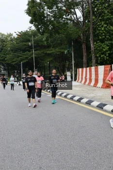 Runner Photo 4305933