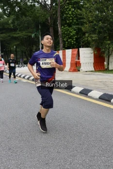 Runner Photo 4305937