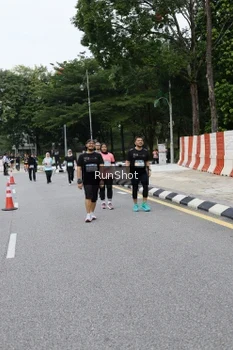 Runner Photo 4305943