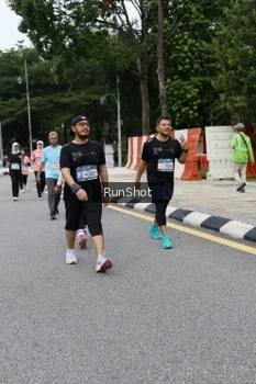 Runner Photo 4305944