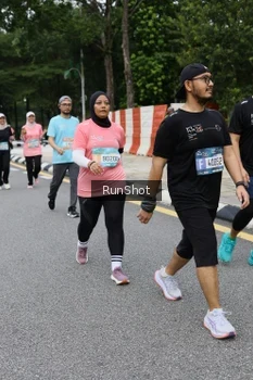 Runner Photo 4305945