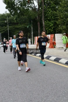 Runner Photo 4305952