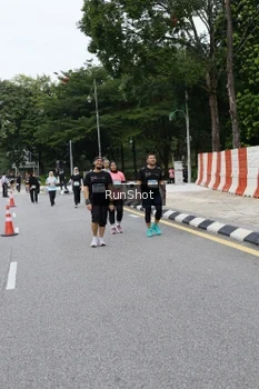 Runner Photo 4305953