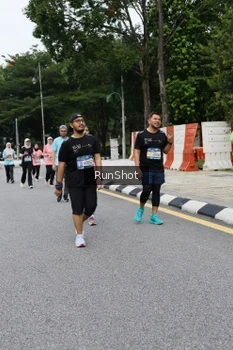 Runner Photo 4305956
