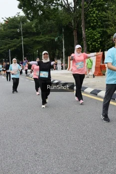 Runner Photo 4305964