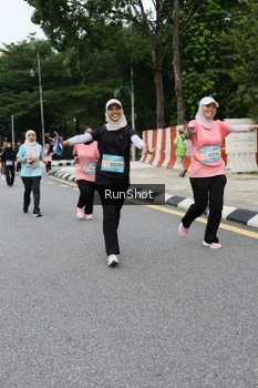 Runner Photo 4305970