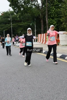Runner Photo 4305971