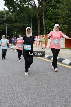 Runner Photo 4305975