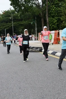 Runner Photo 4305976