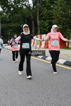 Runner Photo 4305978