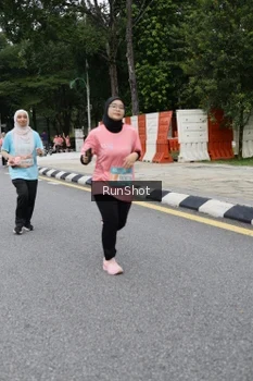 Runner Photo 4305986