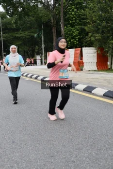 Runner Photo 4305994