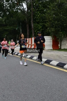 Runner Photo 4305998