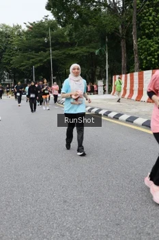 Runner Photo 4306002