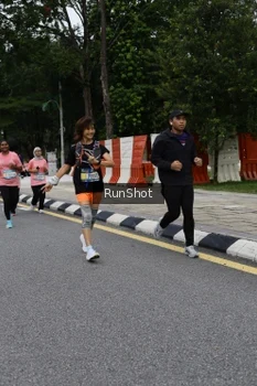 Runner Photo 4306012