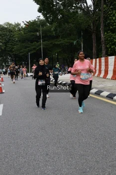 Runner Photo 4306014